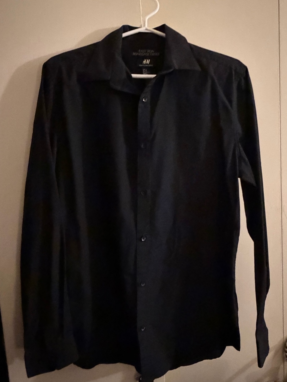 H&M Men's Black Long-Sleeve Dress Shirt